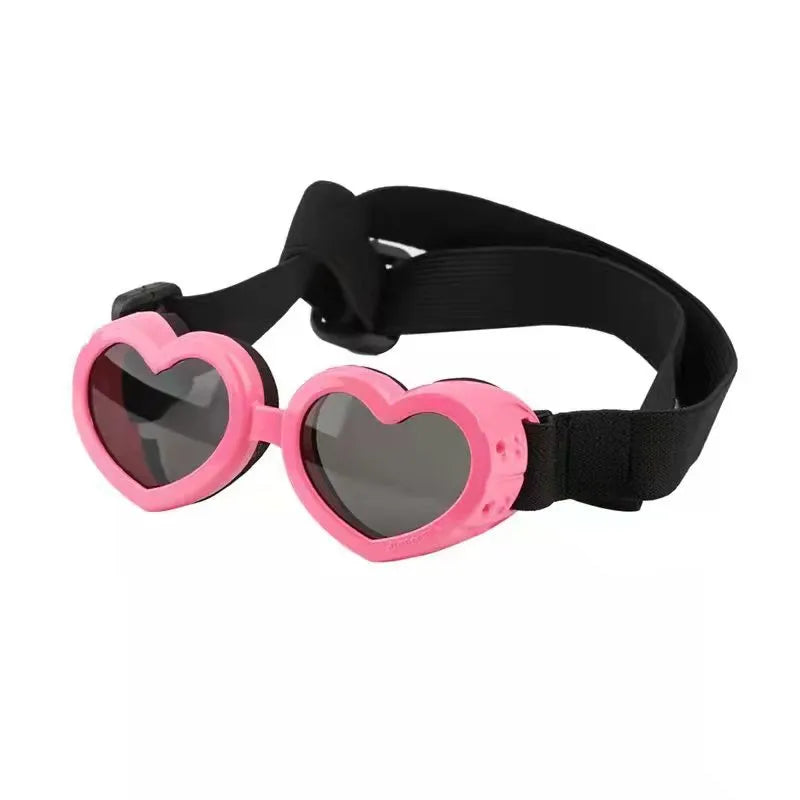 Carrie | Hundebrille in Herzform mit UV-Schutz und verstellbarem Band