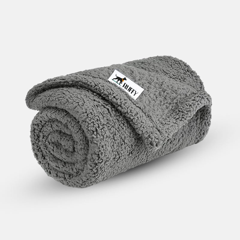 Maximilian Flauschige Fleece-Hundedecke