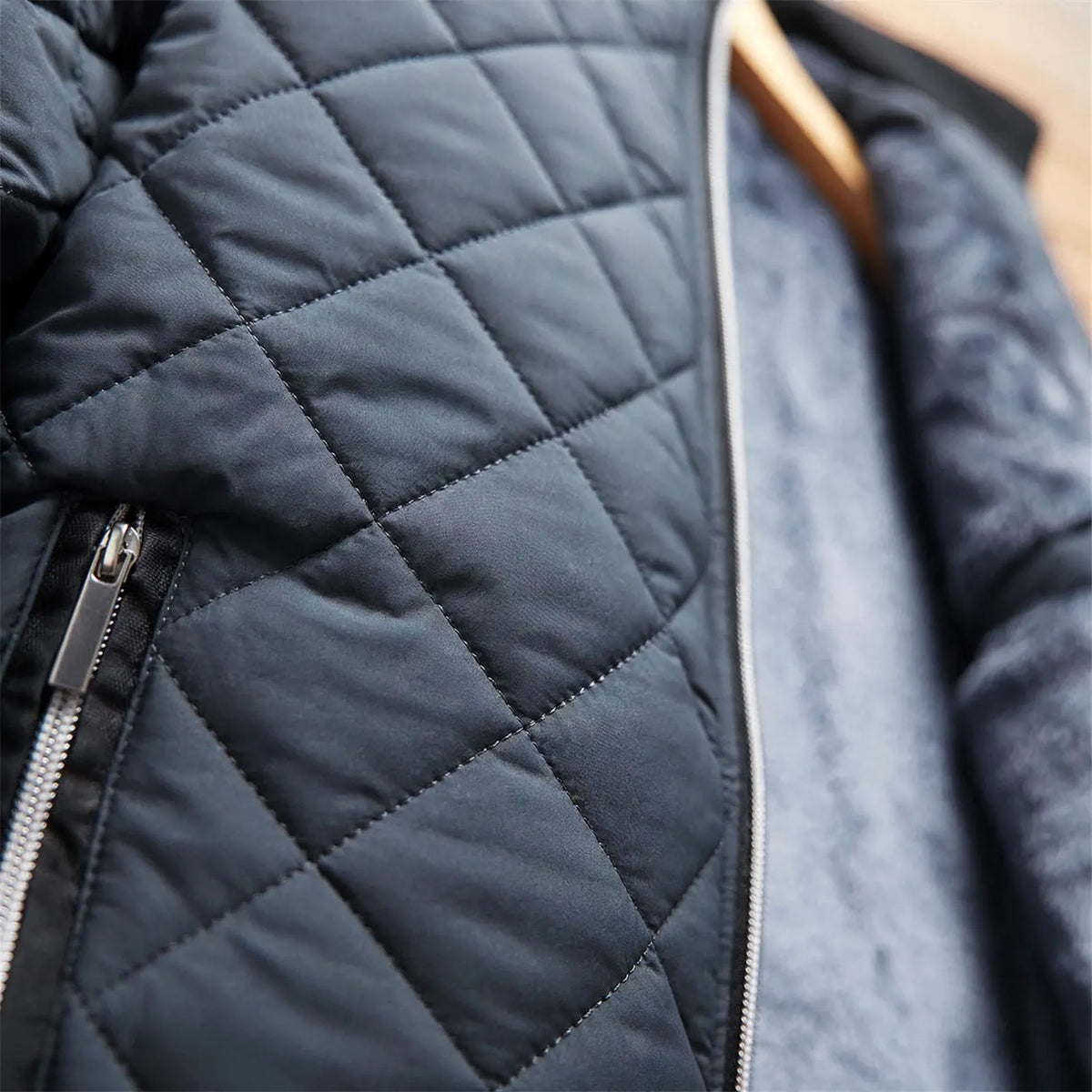Gefütterte Winterjacke Mit Reißverschluss