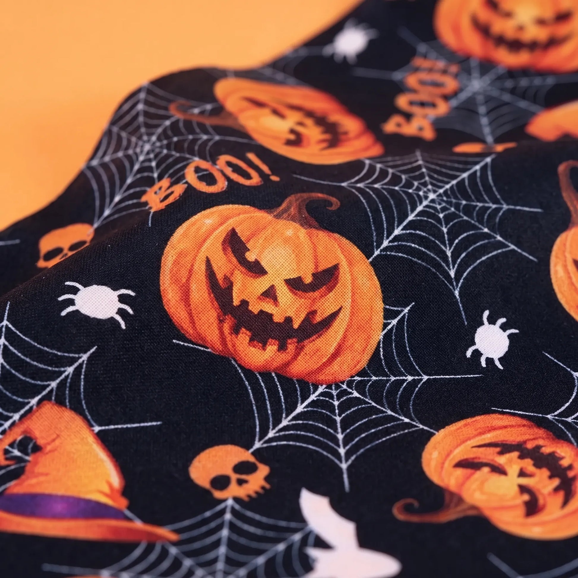 Halloween Hundehalstuch 2er Set mit Kürbis und Geister Motiven