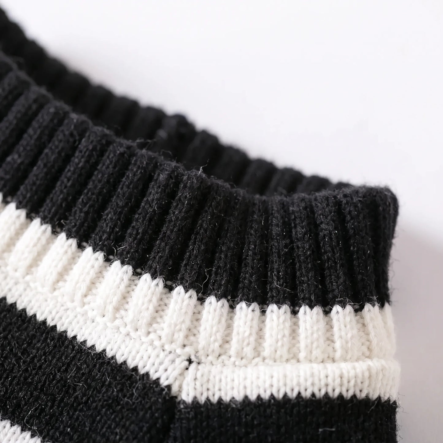 Halloween Hundepullover Gestrickt mit Totenkopf Motiv für Hunde