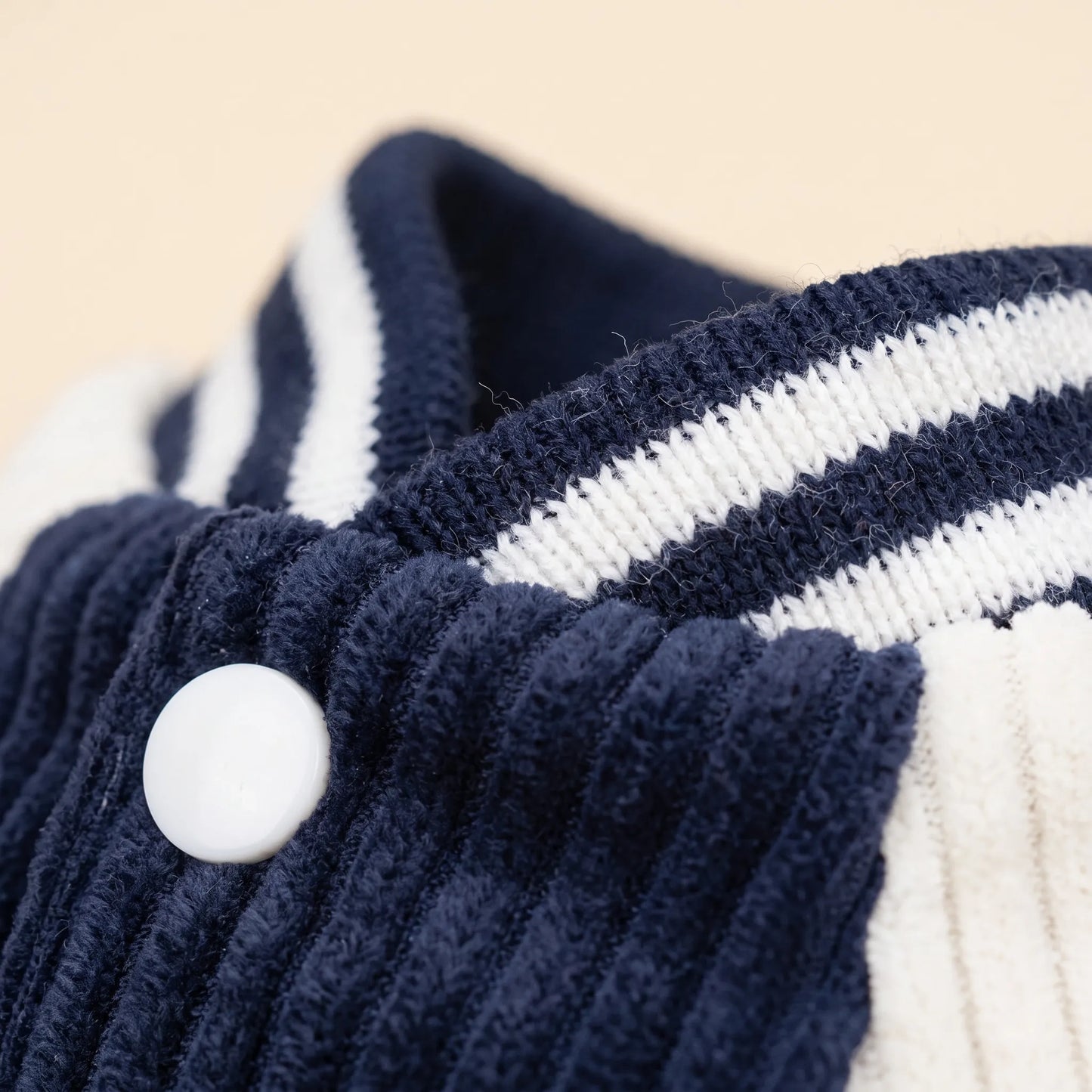 Hundejacke im Baseball Stil für Herbst und Winter