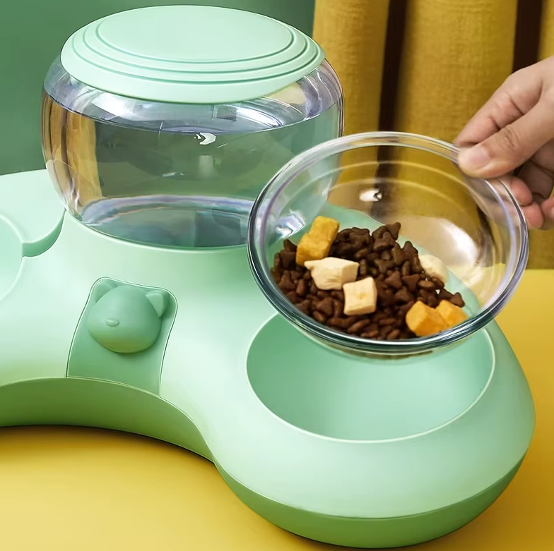 Zazu | Futter- und Wassernapf mit automatischer Wasserzufuhr für Haustiere