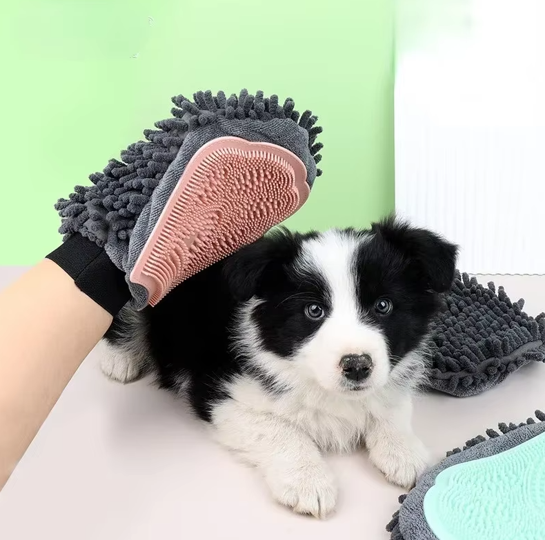 Patty | Pflegehandschuh für Haustiere mit Haarentfernung und Massage